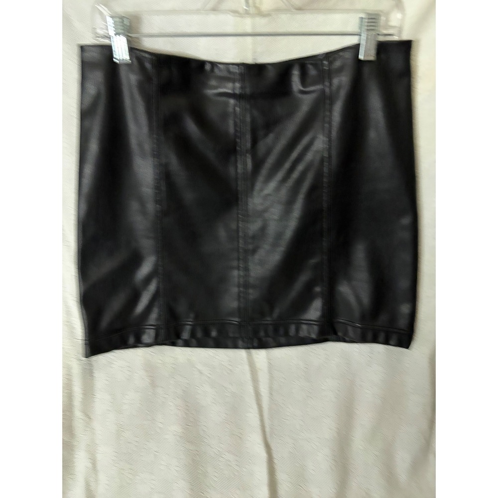 Tinseltown Black Faux  Mini 90s/ Y2K Revival Edgy Minimalism Grunge highwaste